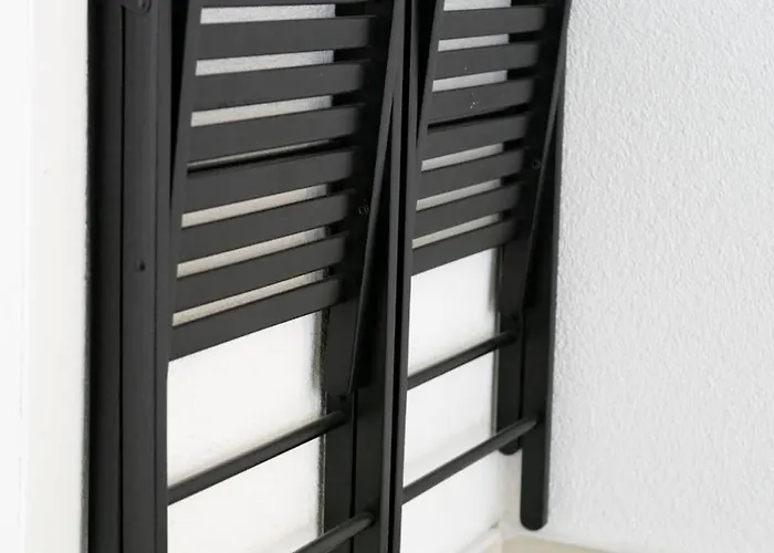 студио черно и бяло Apartament